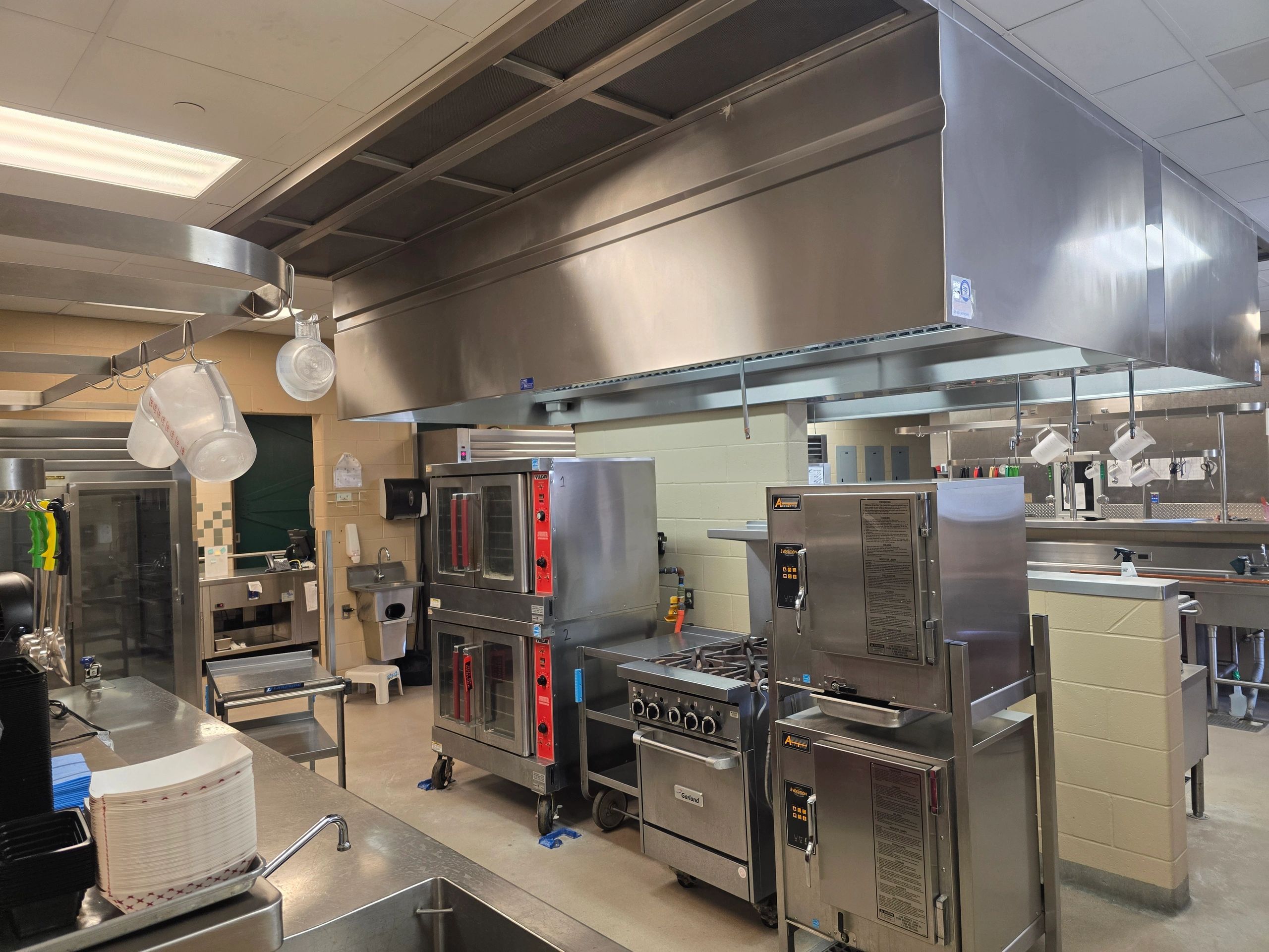 Commercial kitchen cleaning